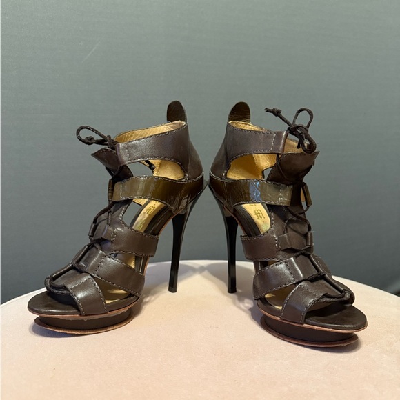 L.A.M.B. Shoes - L.A.M.B. By Gwen Stefani. Lace up T strap Leather Sandal